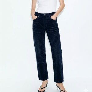 Zara ZW Collection Mid Waist Relaxed Fit Velvet Jeans Womens 8 29 Navy Velveteen